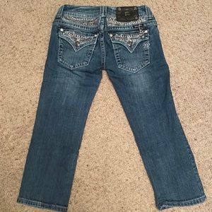 Miss Me Jean Capris!